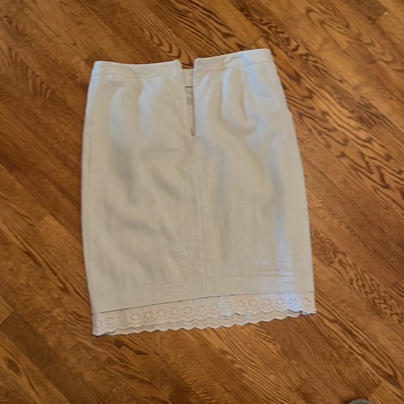 Grey pencil skirt - Picture 2 of 3